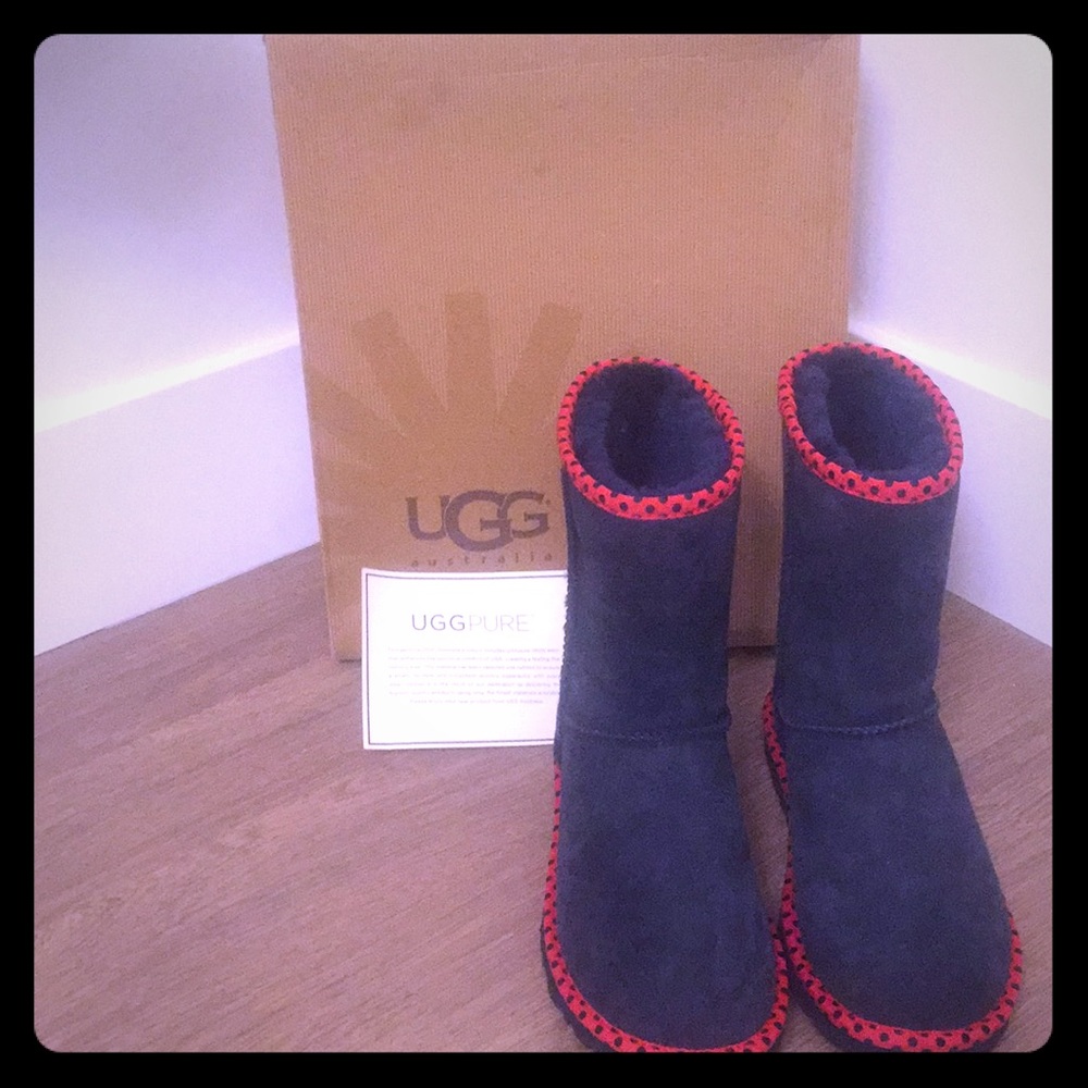 Limited Edition Ugg Boots - W Classic Short Navy